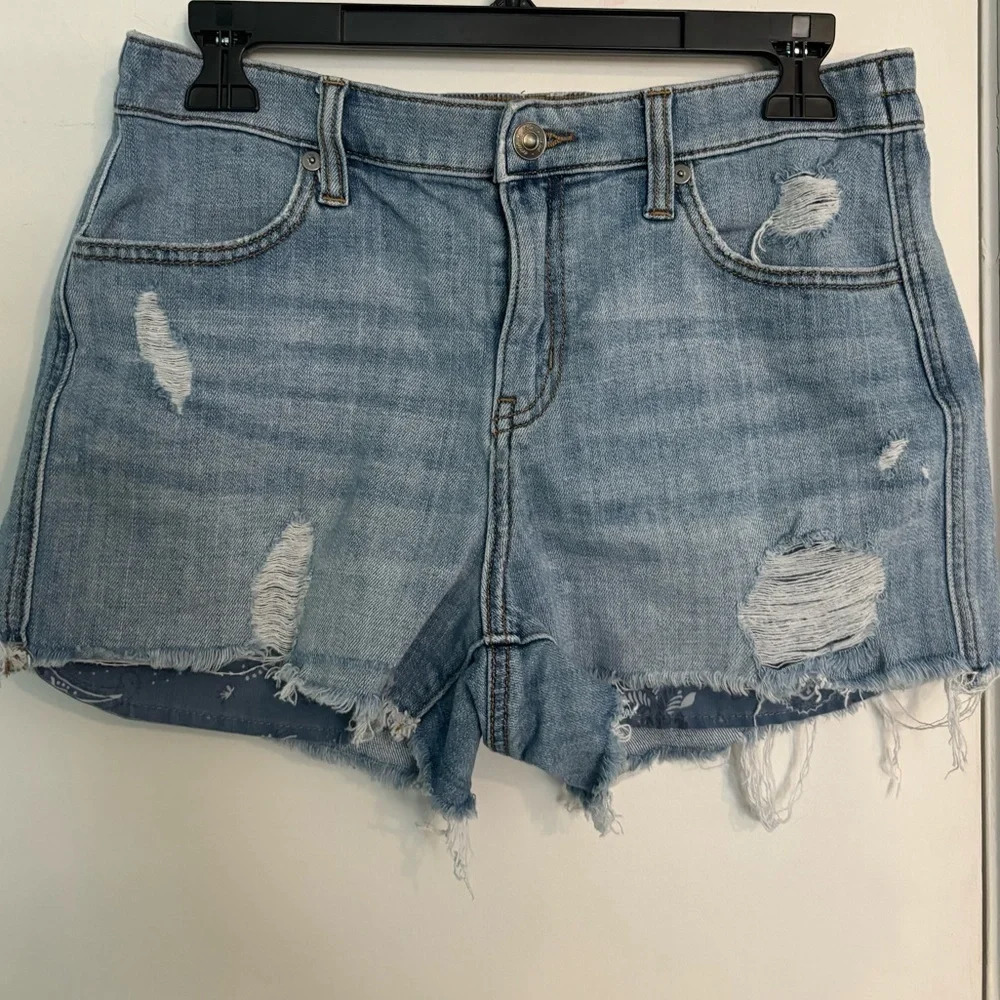 Aerie Women Small Shorts Elastic Waistband Distressed Denim 4 Pocket 2.5" Inseam